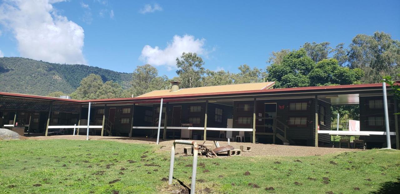 Christmas Creek Cafe & Cabins Lamington Exterior foto
